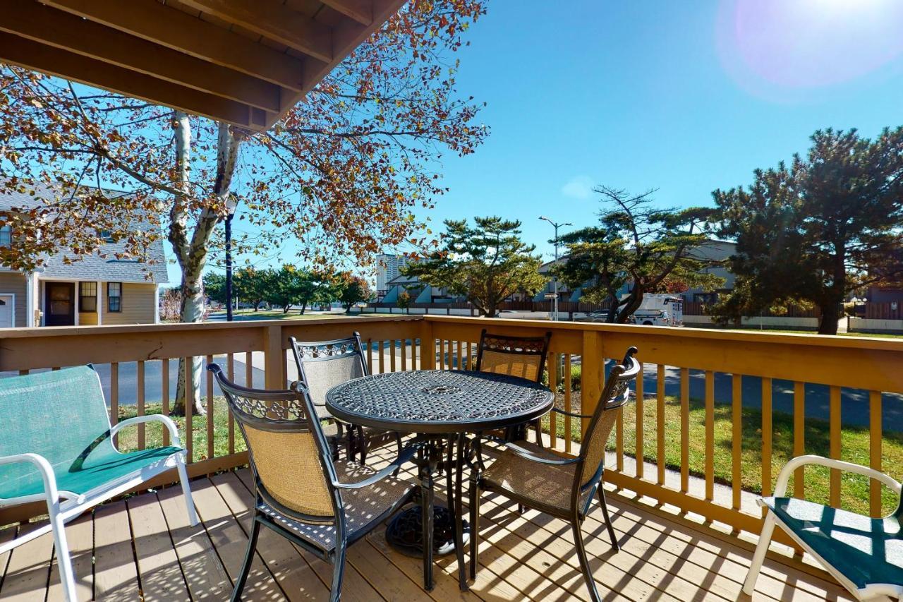 Villa Marlin Cove Ocean Stadt Exterior foto